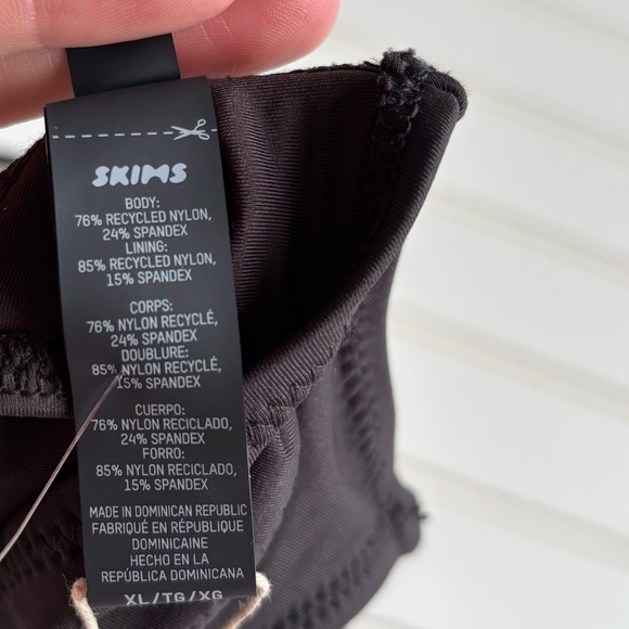 SKIMS | Women's Micro Scoop Bikini Top Black Size XL NWT Beach Pool Vacation - Picture 8 of 8